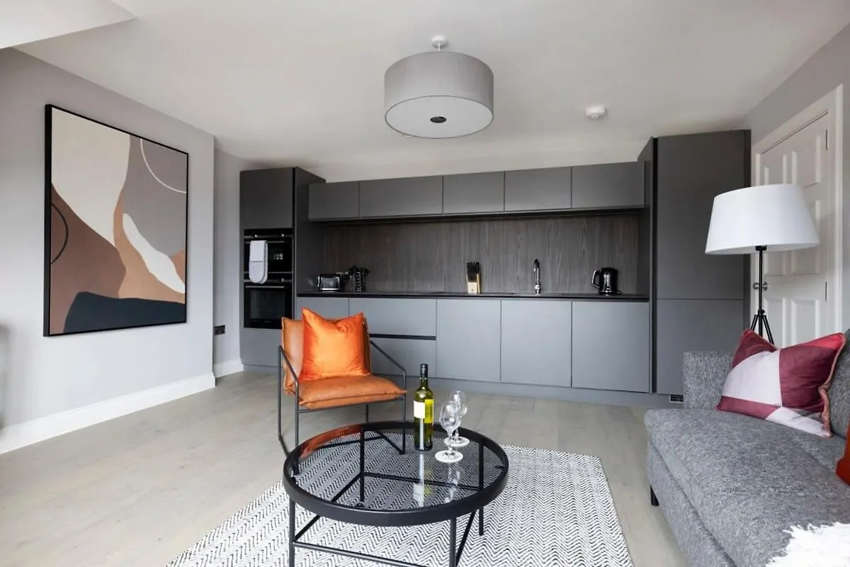 Dragon Suites - City Centre Castle View 1 Bed Apartment Эдинбург Великобритания